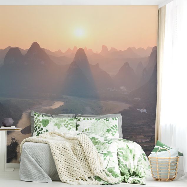papel de parede moderno Sunrise In Mountainous Landscape