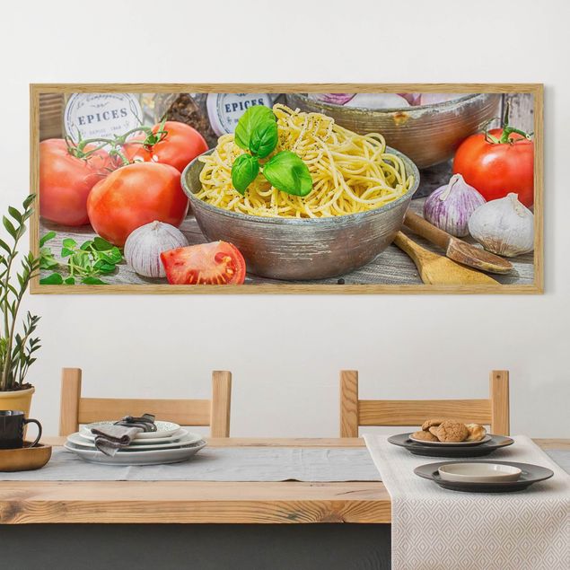 decoraçao para parede de cozinha Spaghetti Bowl With Basil