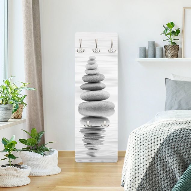 Cabides de parede imitação pedra Stone Tower In Water Black And White