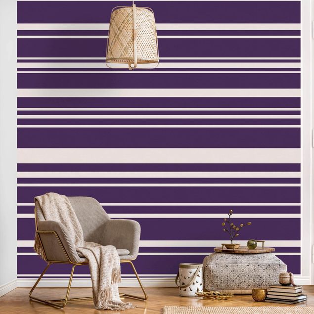 papel de parede moderno Stripes On Purple Backdrop