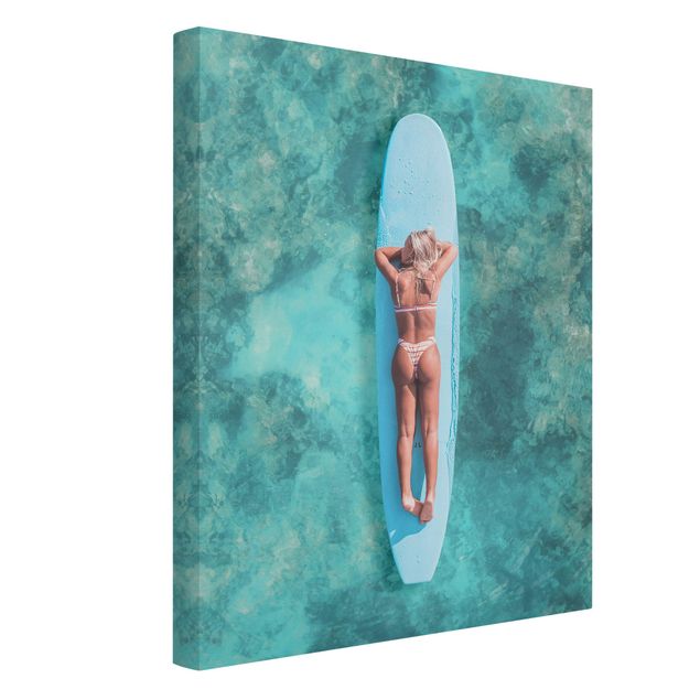 Telas decorativas paisagens Surfer Girl With Blue Board