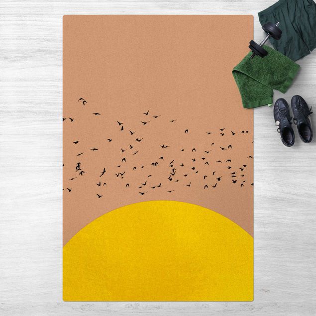 Tapetes naturais Flock Of Birds In Front Of Yellow Sun