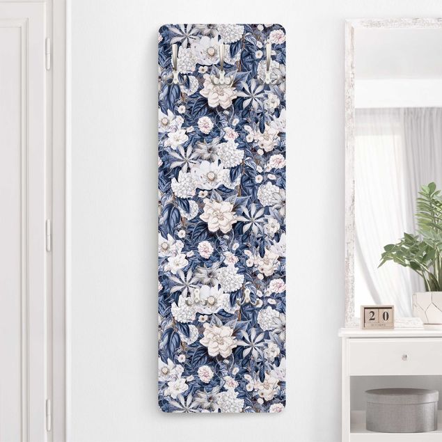 Cabides de parede estilo rústico White Flowers In Front Of Blue